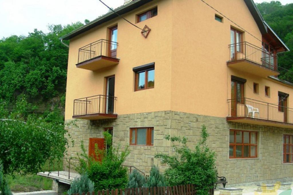 Guesthouse Smiljanic Slavkovica Exterior foto